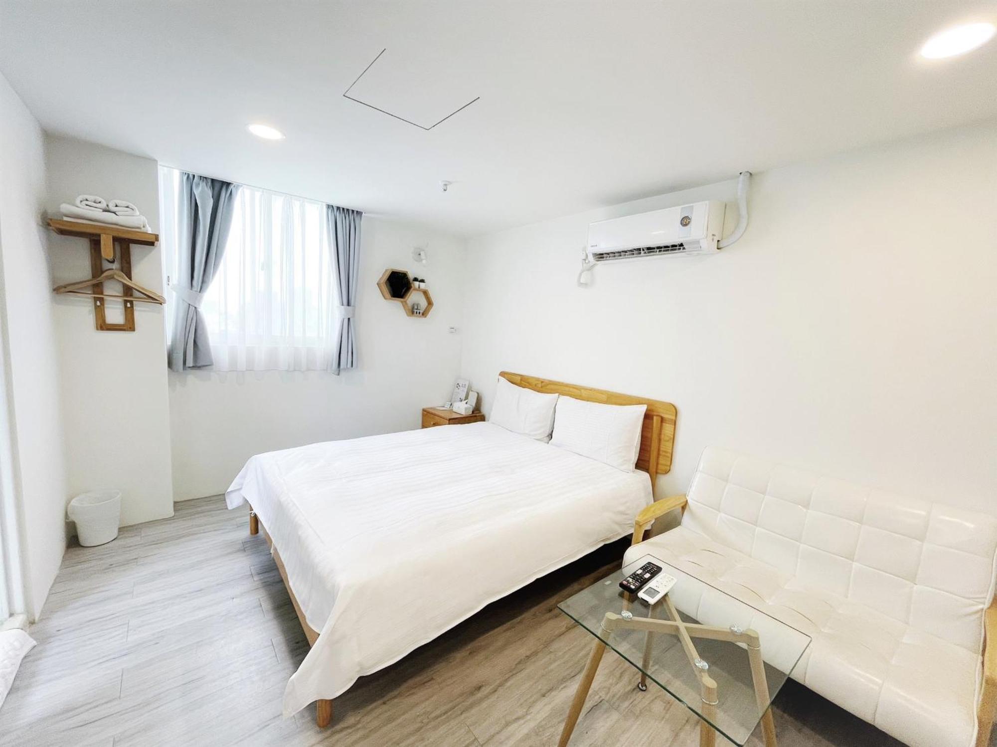 See U Apartment Tainan Eksteriør bilde