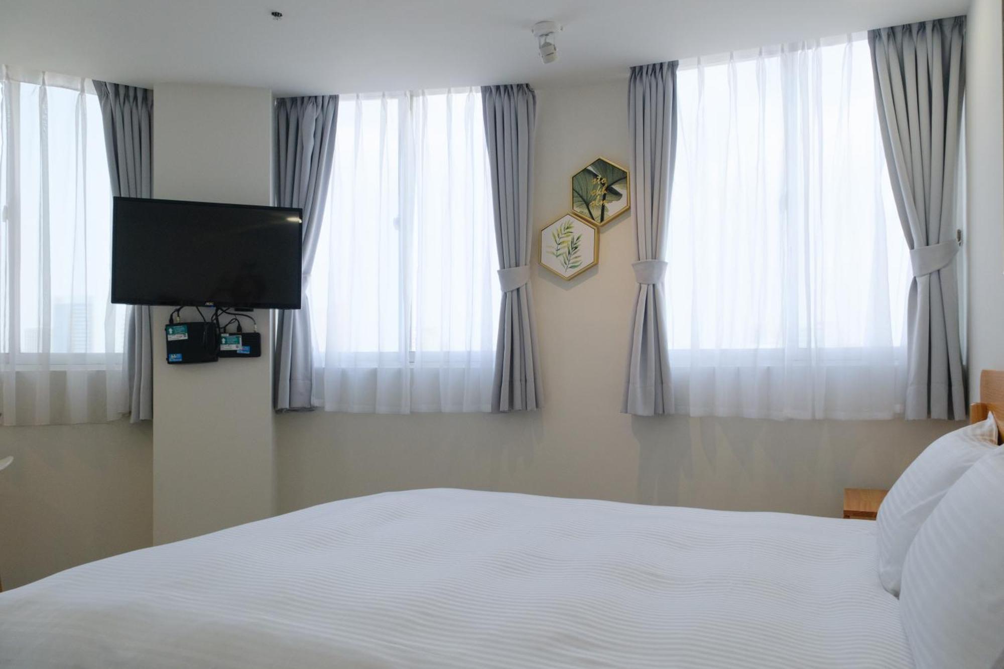 See U Apartment Tainan Eksteriør bilde